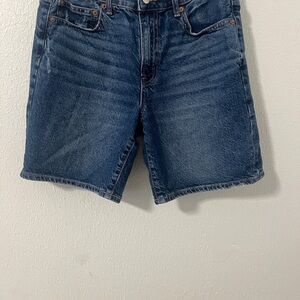 American Eagle Outfitters Women’s Size 4 Strigid Perfect Bermuda Shorts EUC